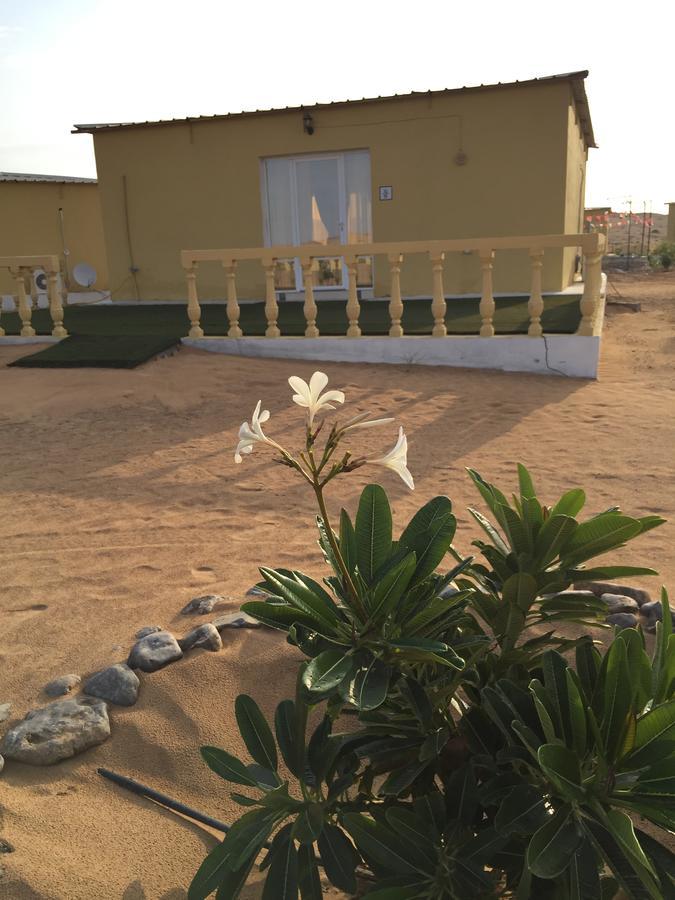 Hotel Golden Palm Oasis Fulayj al Masha'ikh Exterior foto
